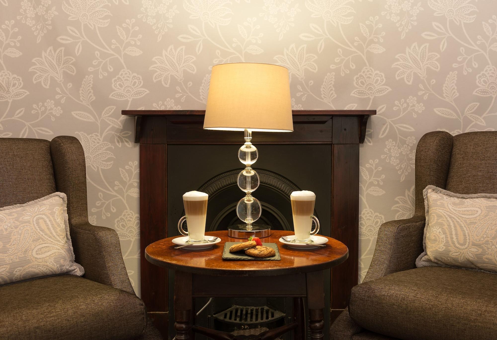 Best Western Red Lion Hotel Σαλισμπέρι Εξωτερικό φωτογραφία
